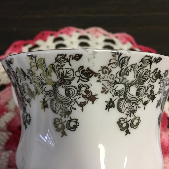 Royal Albert 'Congratulations 25th' Silver Filigree Porcelain Teacup & Saucer - Picture 10 of 11